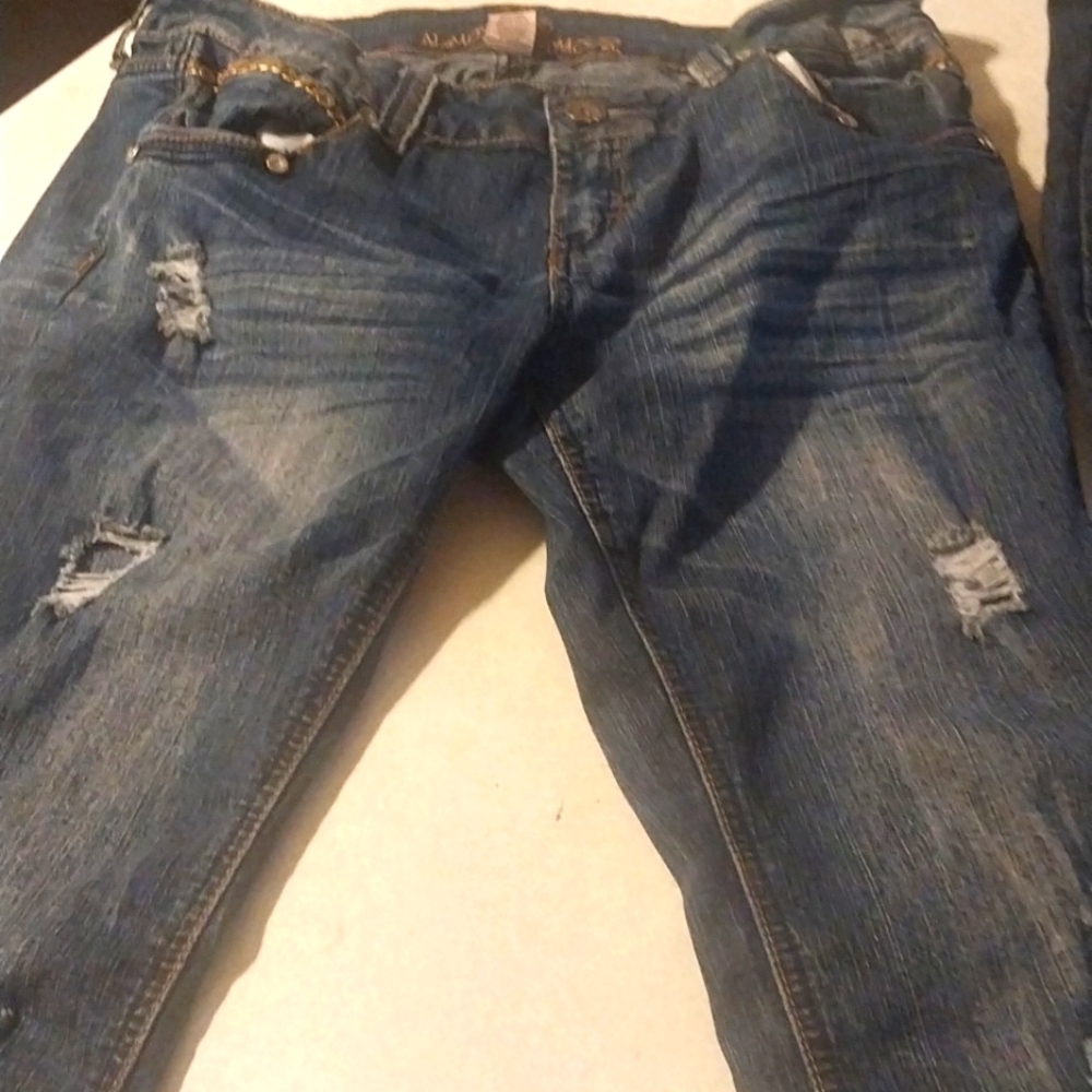 Jean Capri Bundle - Picture 4 of 7